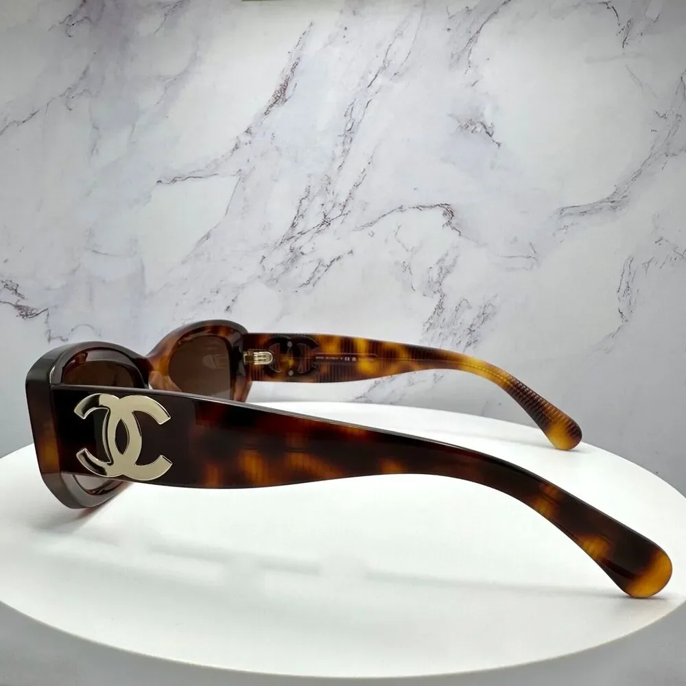 New CHANEL Sunglasses - Picture 12 of 16